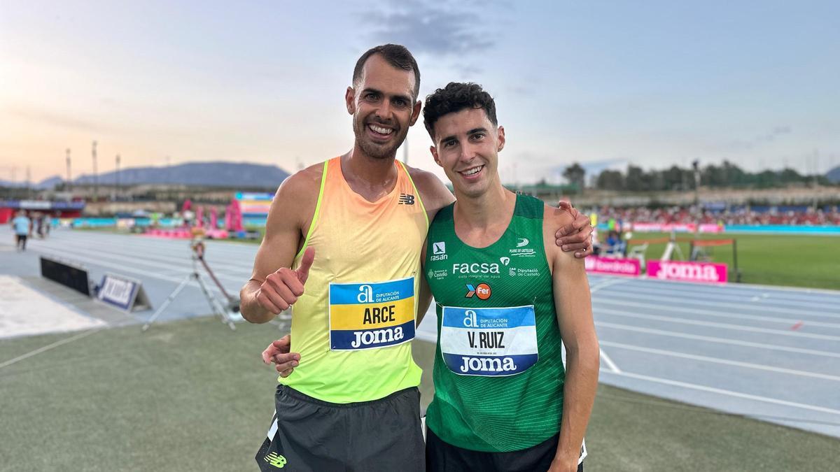 Víctor Ruiz, hoy junto a Daniel Arce tras la prueba.