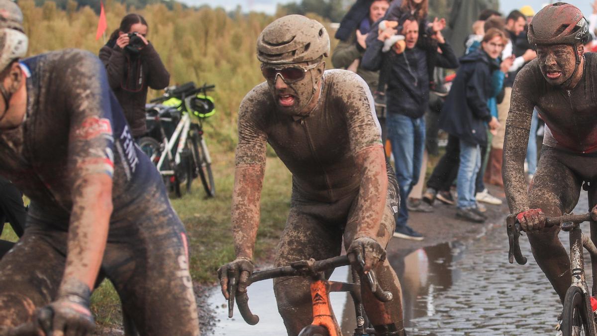 La épica victoria de Colbrelli en el barro de la París-Roubaix