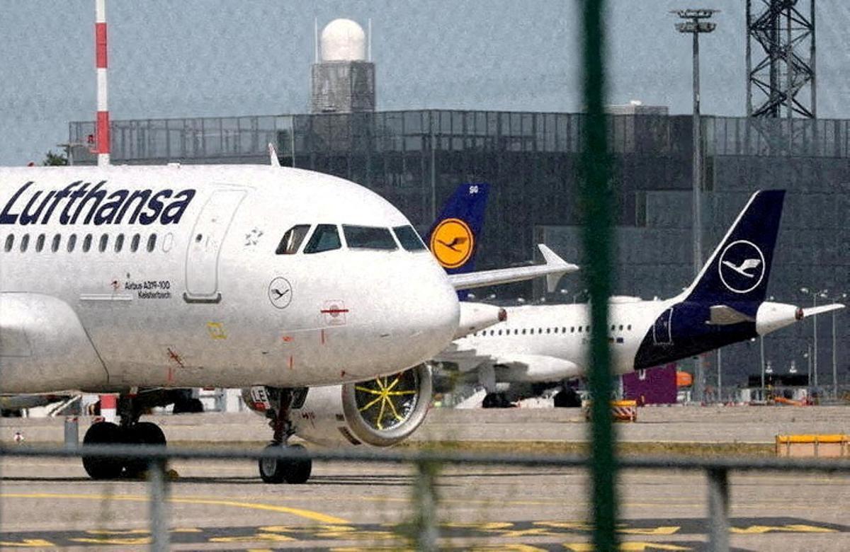 Un avión de Lufthansa.