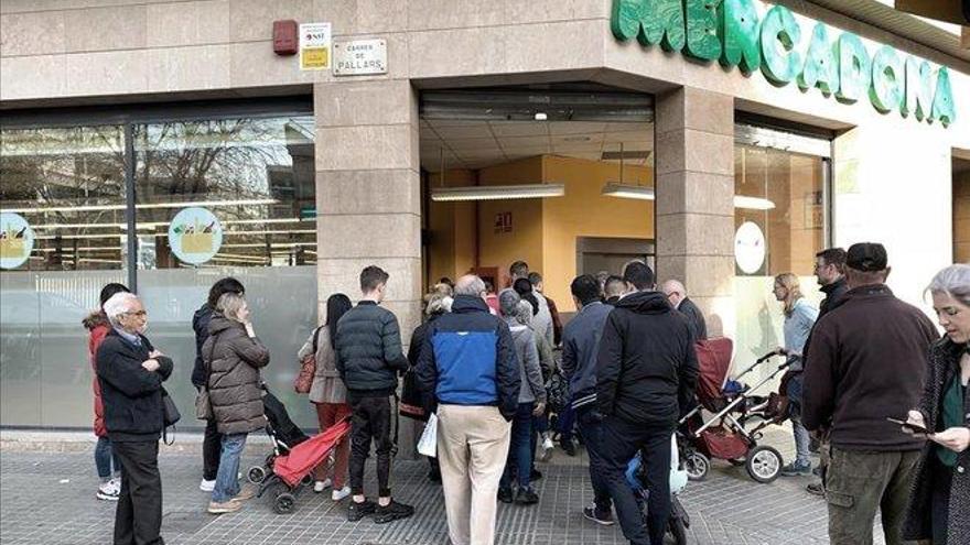 Mercadona dará una prima del 20% a sus empleados por el esfuerzo durante la crisis del coronavirus