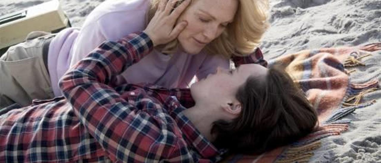 Julianne Moore y Ellen Page, amor y compromiso social.