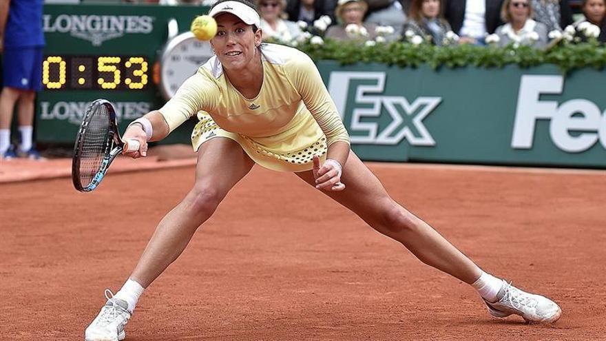 Muguruza vence a Williams y gana en Roland Garros