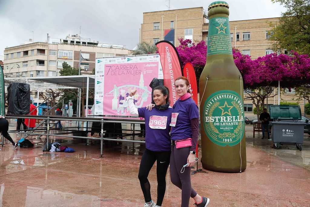 Carrera de la Mujer Murcia 2022: las participantes posan en el photocall