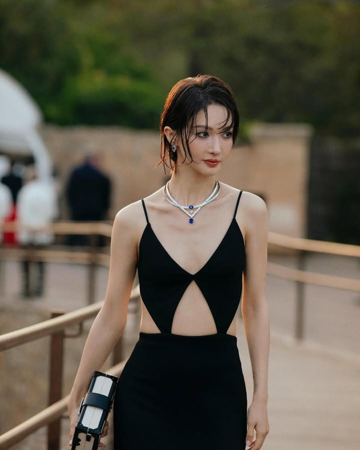 Las imágenes de las 'celebrities' asiáticas y el desfile en Bellver
