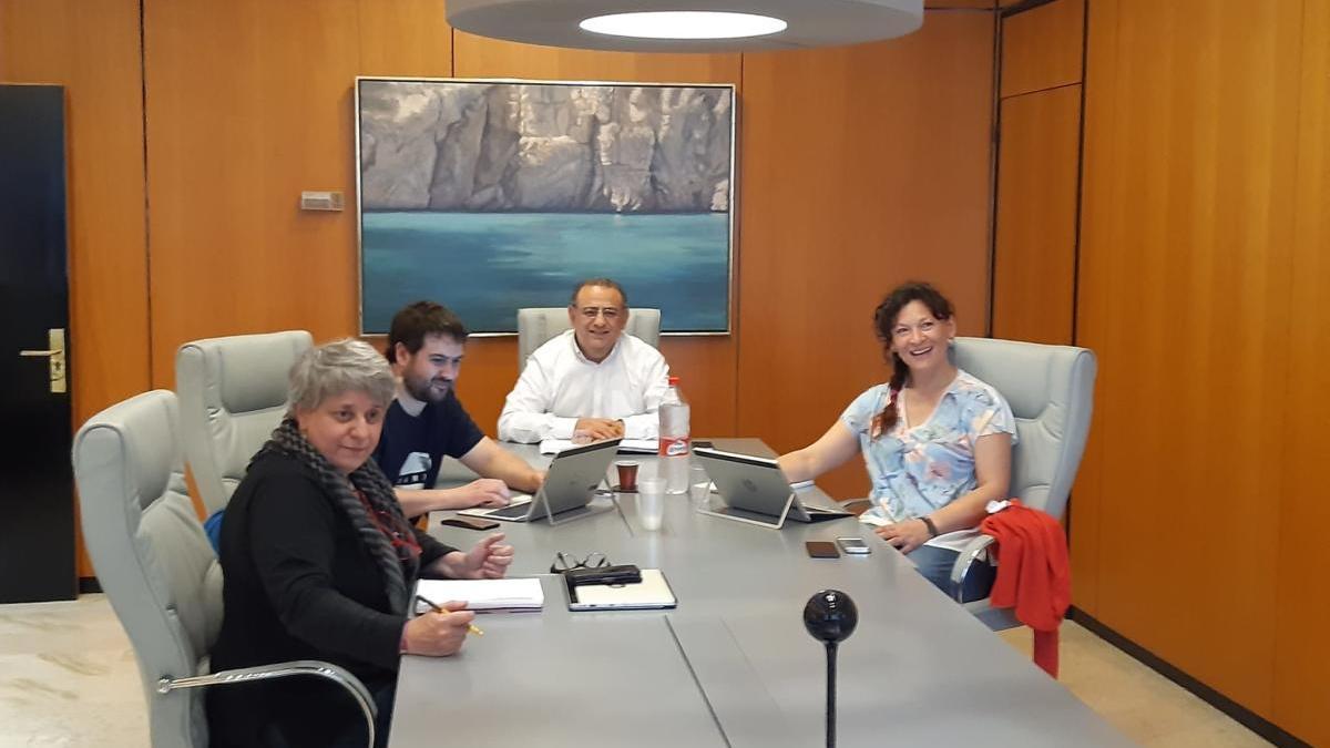 Vecinos de Calvià rechazan ayudas para destinarlas a afectados del COVID-19