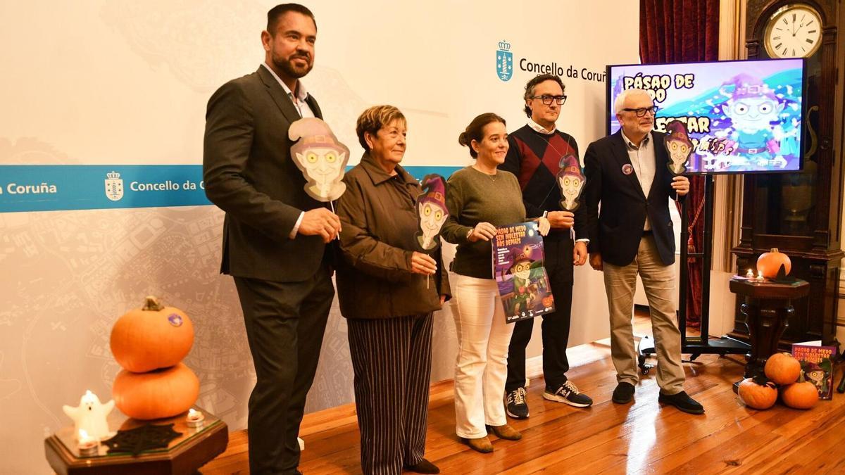 Una 'Santa Compaña' recorrerá el ocio nocturno de A Coruña en Samaín para pedir silencio: el sector prevé 50.000 asistentes