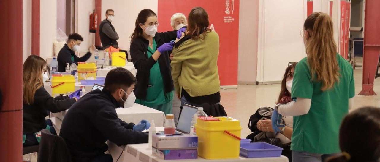 Tercera dosis de la vacuna contra el covid-19.