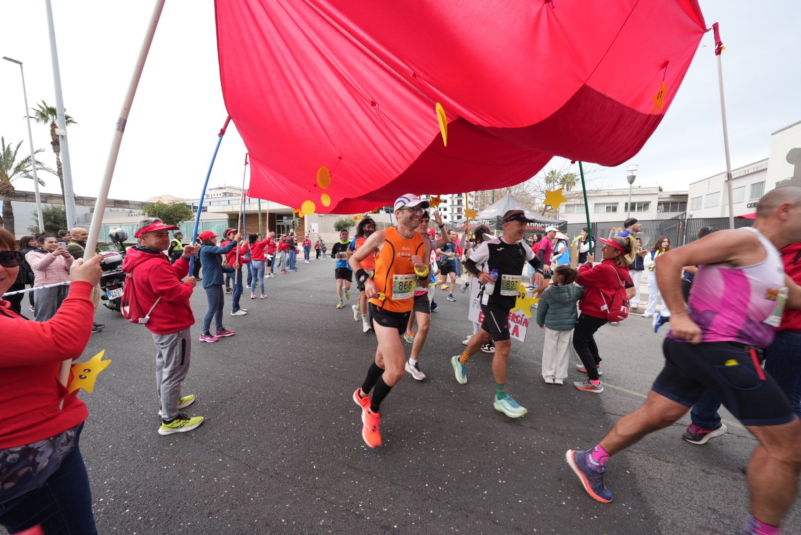 Búscate en las fotos: Las mejores imágenes del Marató bp y el 10K Facsa 2024 de Castelló