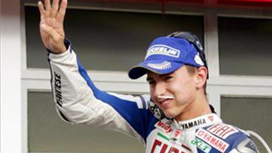 Lorenzo se hace con la &quot;pole&quot; en Motegi