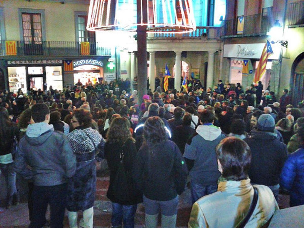 Concentració a Berga (Berguedà) convocada per Somescola.