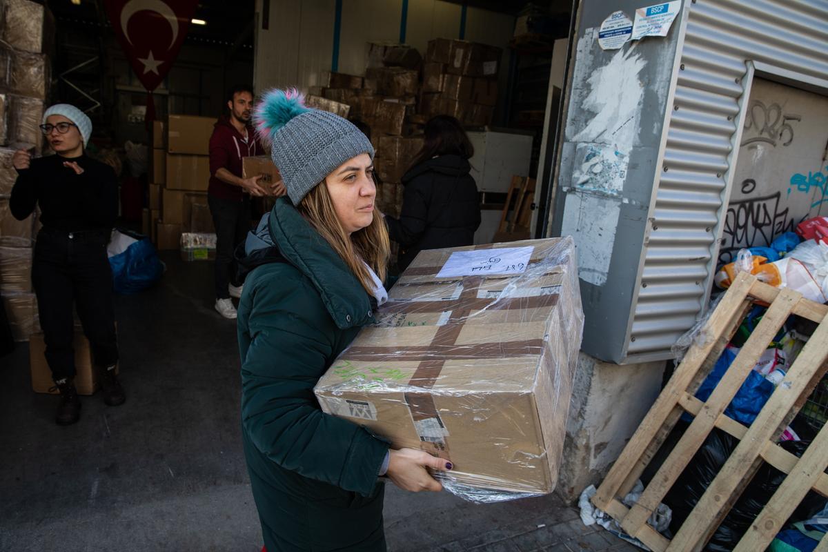 Voluntarios de Barcelona envían ayuda a las victimas terremoto de Turquía