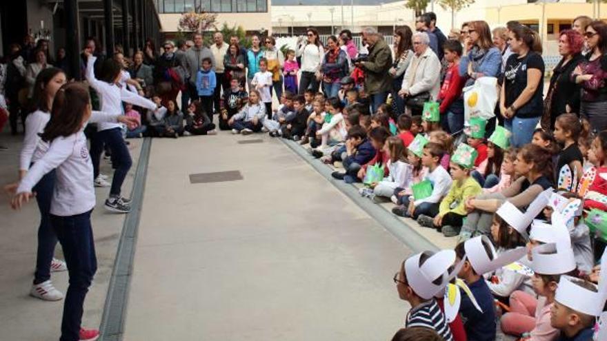 La clausura se celebró en el CEIP Miralcamp.