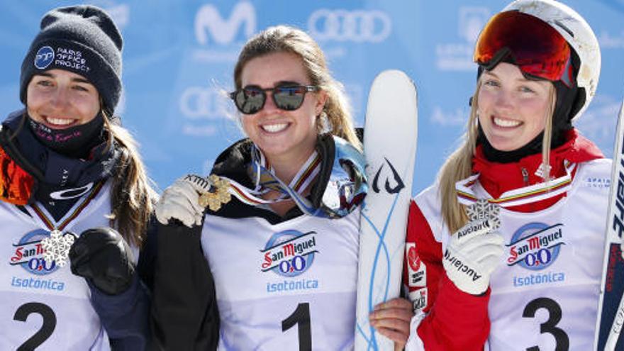 Britteny Cox, Perrine Laffont y Justine Dufour-Lapointe coparon el podio de saltos.