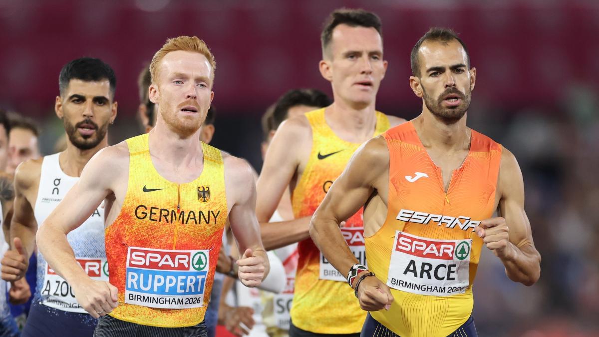 Dani Arce, junto al campeón Frederik Ruppert