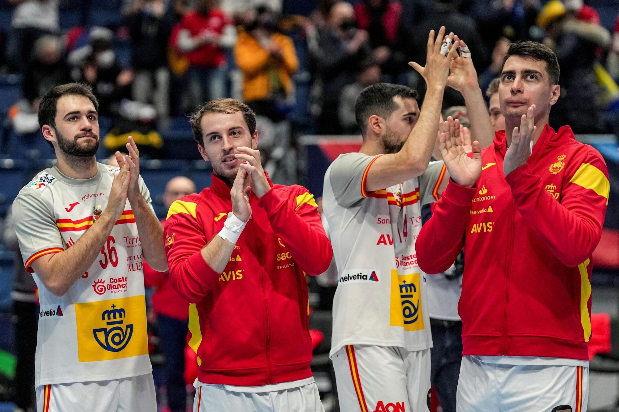 España gana a Bosnia y pasa invicta a la 'Main Round'
