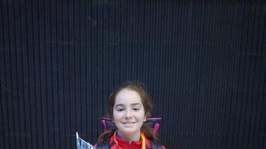 La cacereña Marta Cabrera, campeona de España infantil de tiro con arco