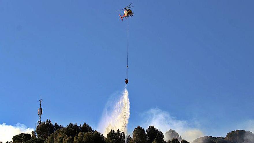 Helicòpter treballant en l’incendi, dimecres | ACN