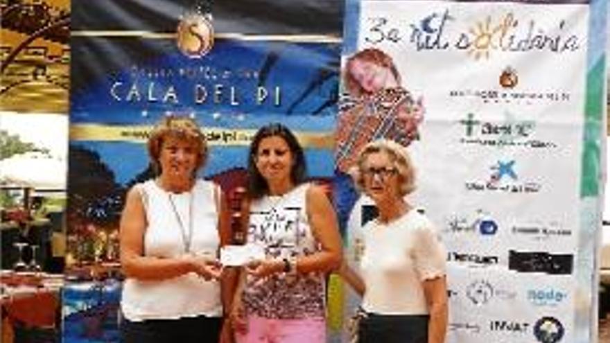 D&#039;esquerra a dreta, Pilar Cort, Yolanda Sallés i Joana Puig.