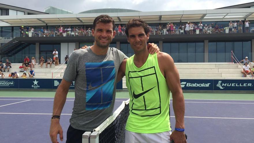 Nadal entrena con Dimitrov en su academia de Manacor