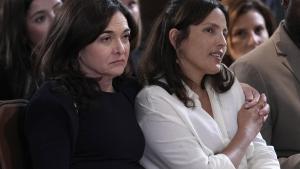 Sheryl Sandberg y Amit Soussana, en a Casxa Blanca, el pasado día 17.