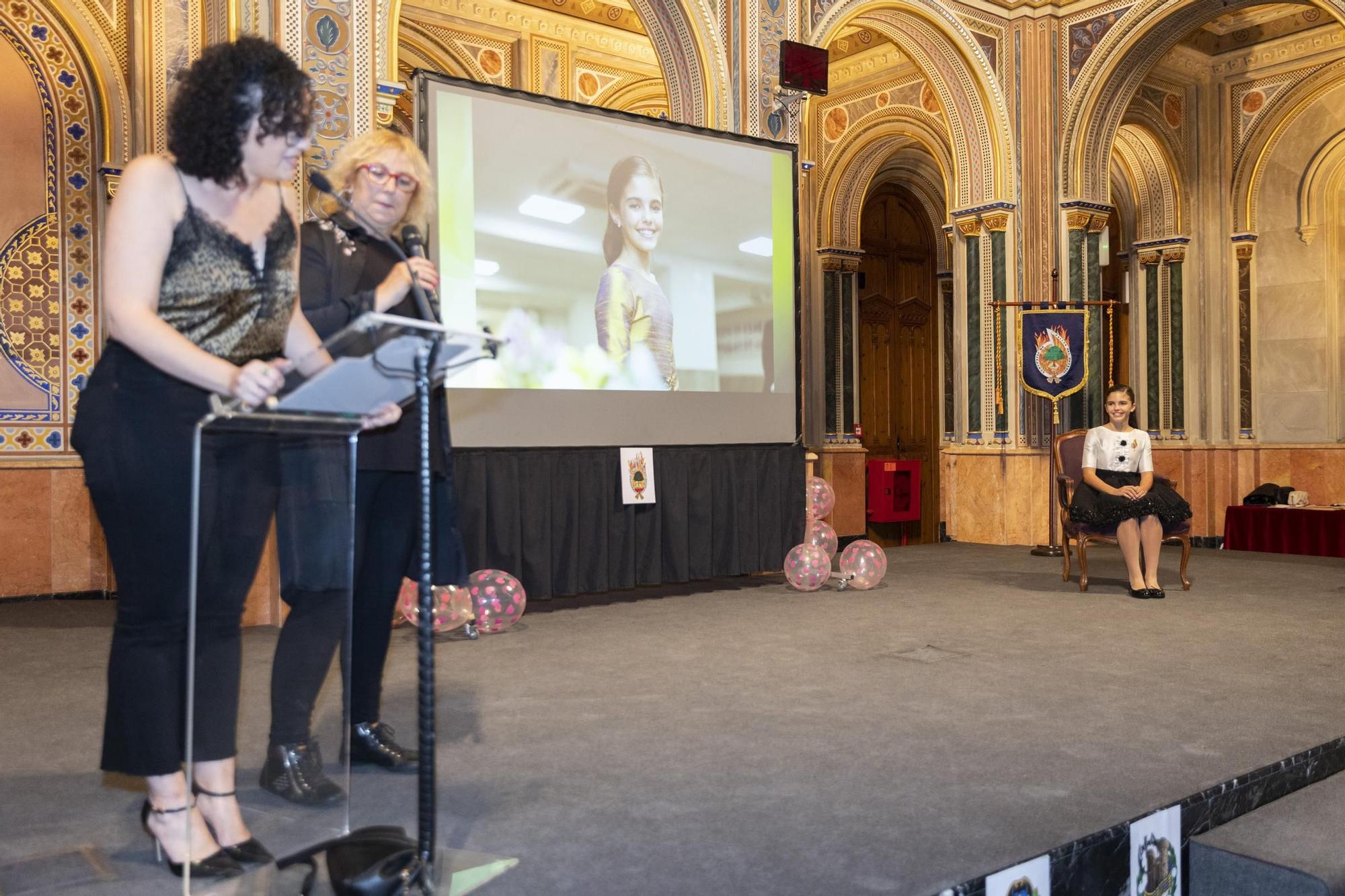 La fiesta más feliz de Paula Nieto en la Agrupación del Botànic