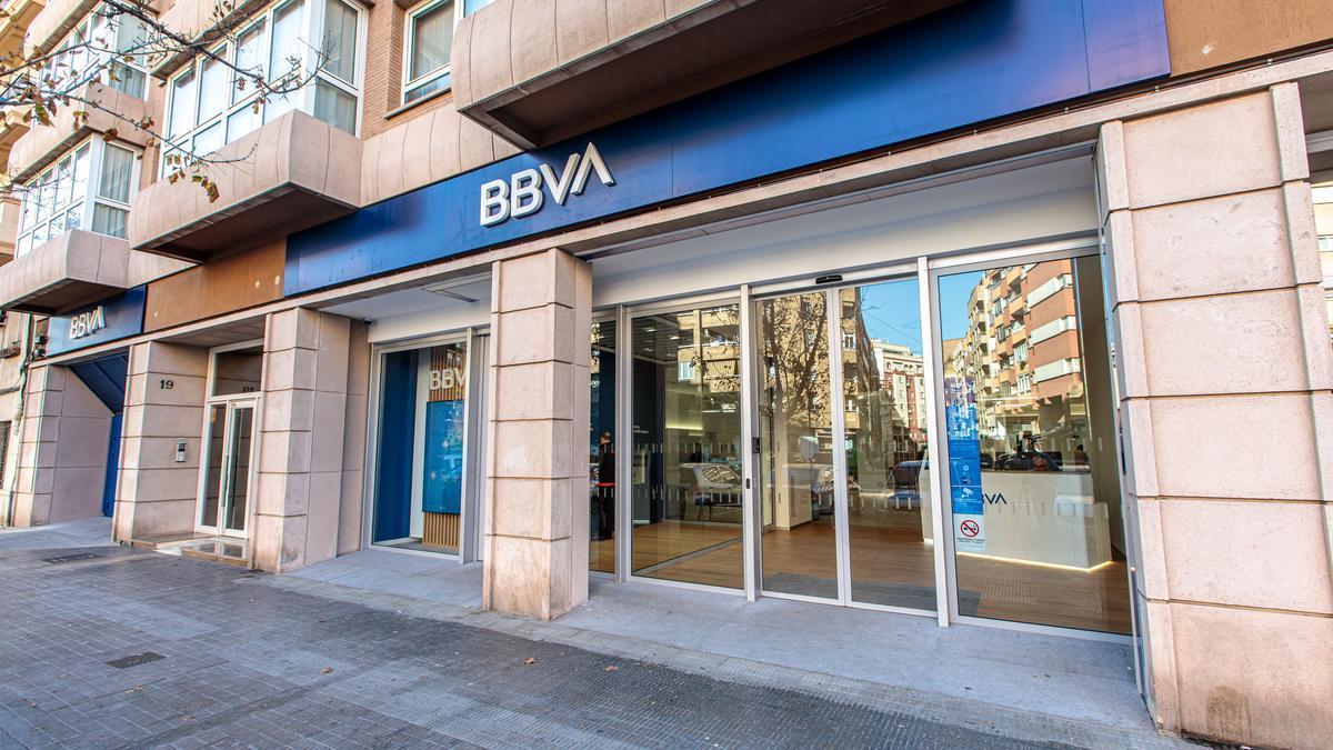 Es mejor ponerse en contacto con la sucursal bancaria antes de hacer cualquier movimiento.