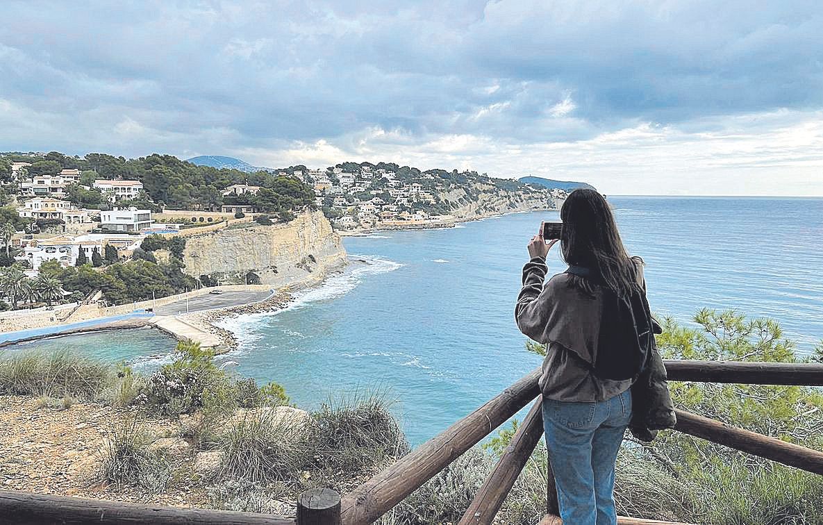 Paso a paso por las calas de Benissa