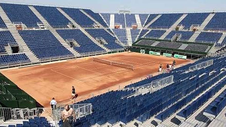 Pista montada en el parque de los Hermanos Castro para la Copa Davis.