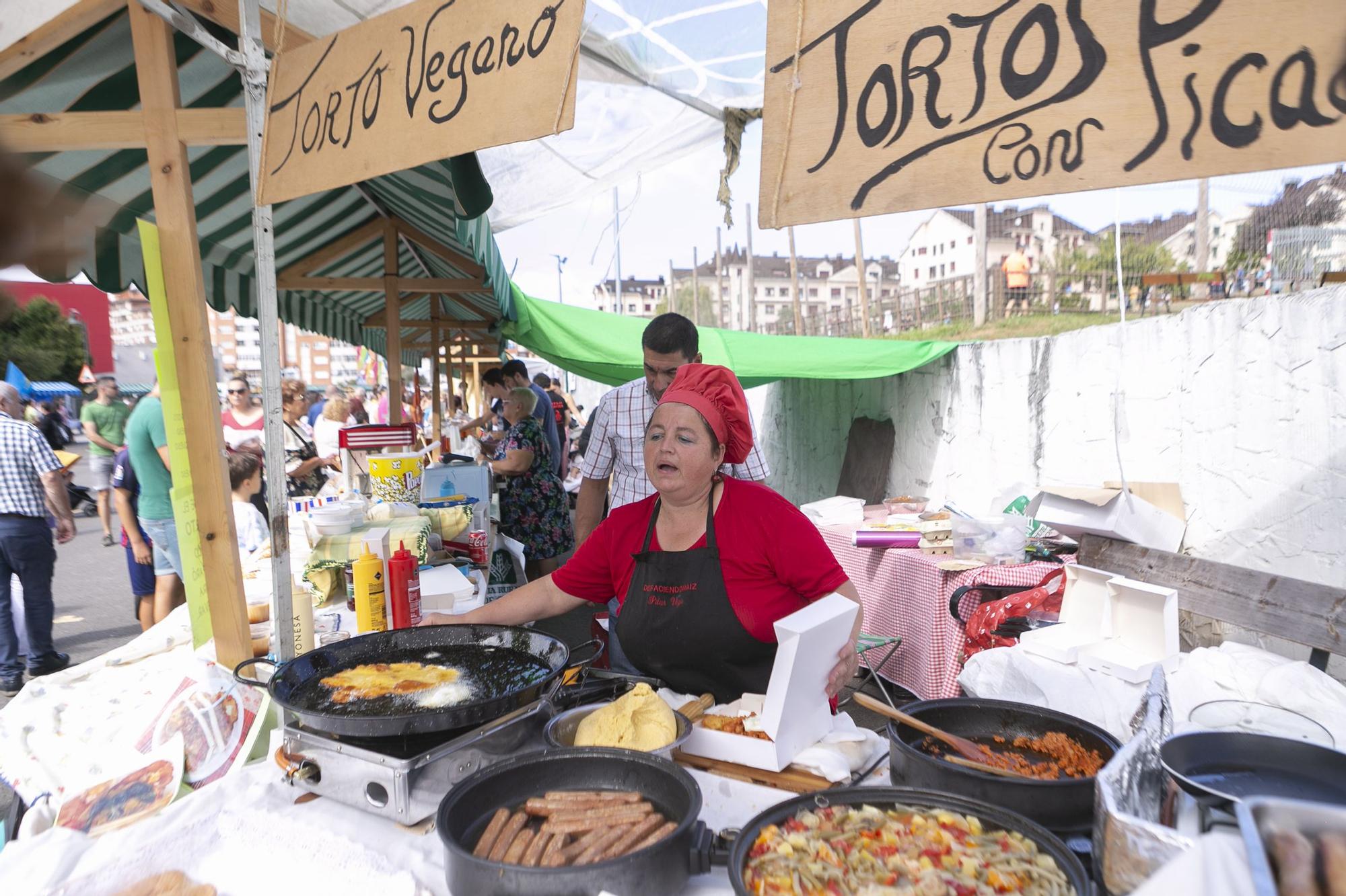 Concurso de escanciado, mercadillo y mucha fiesta: así se vivie el día de Asturias en Corvera