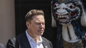 Los accionistas de Tesla aprueban pagarle a Musk unos 50.000 millones de dólares
