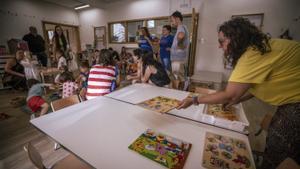 Barcelona dedicarà part del recàrrec turístic a creuers a oferir activitats gratuïtes de reforç escolar