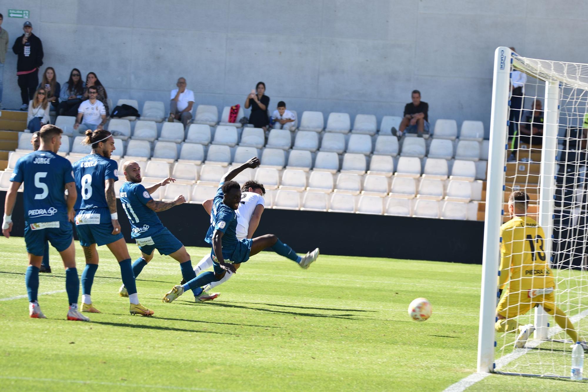 Las imágenes del AD Ceuta-Córdoba CF