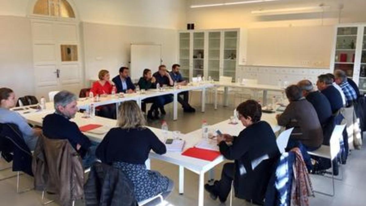 Encuentro de colaboración entre los Ayuntamientos de Badalona y Santa Coloma.