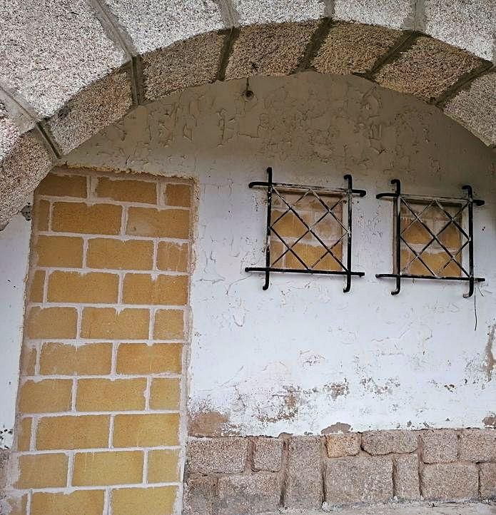 El poblado de Villalcampo, tapiado