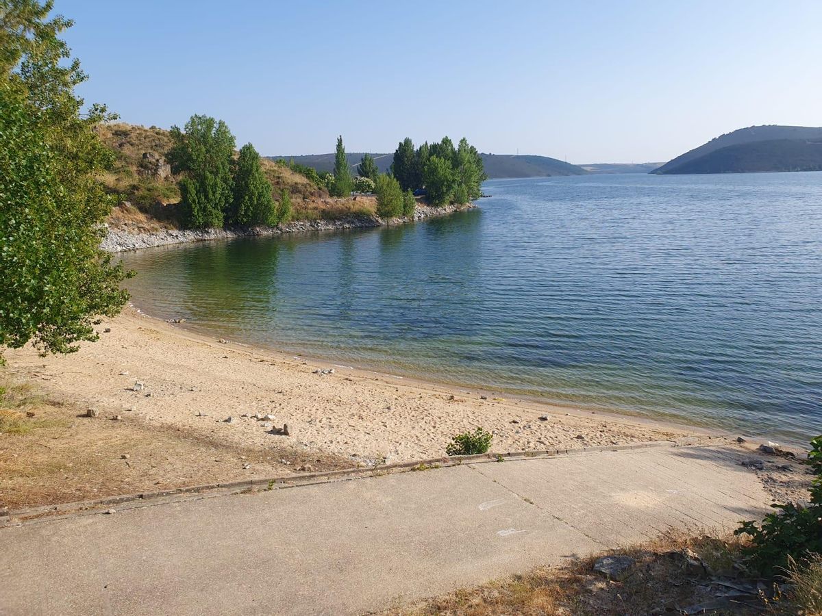 Playa fluvial de Muelas del Pan.