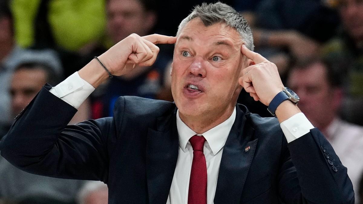 Jasikevicius pide cabeza durante el partido contra el Bayern