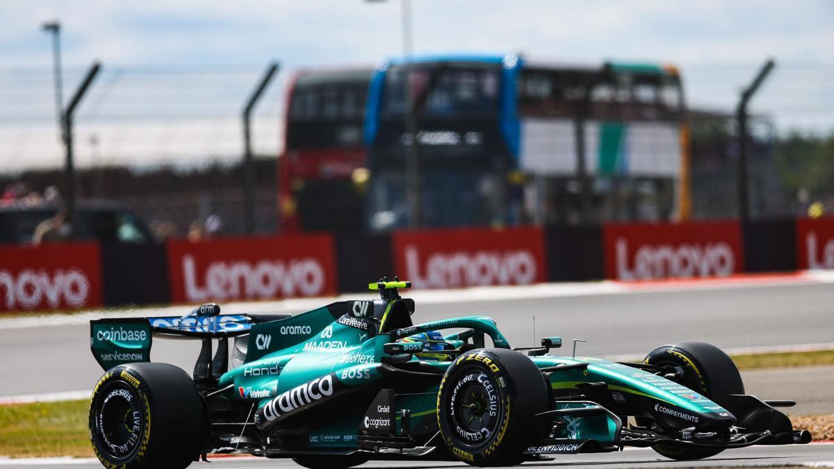 Fernando Alonso, piloto de Aston Martin