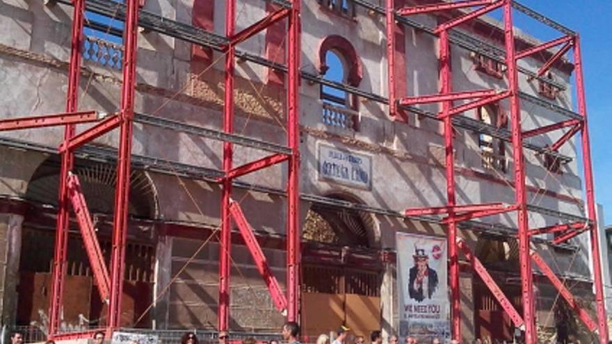 Una sentencia exime al Ayuntamiento del pago de los andamios de la plaza de toros