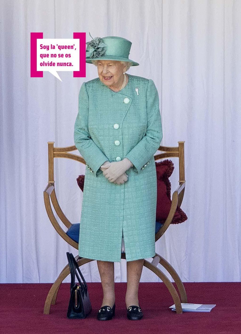 La reina Isabel II con bocadillo Cuore