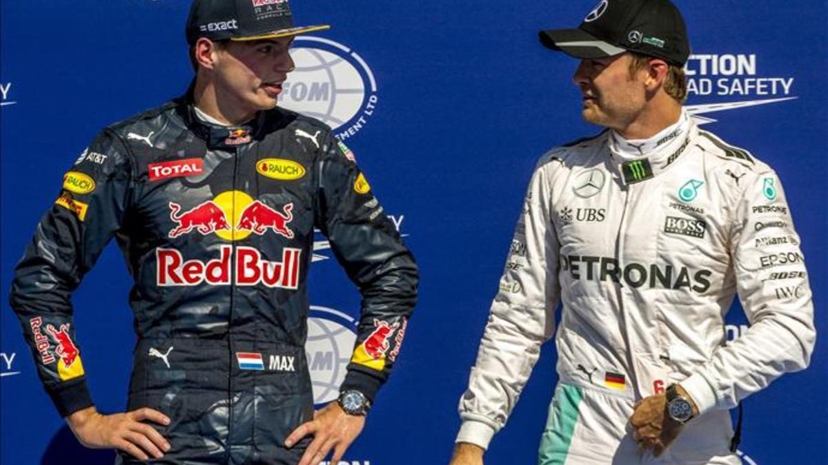 La agresividad de Verstappen pone de los nervios a la gente de Mercedes