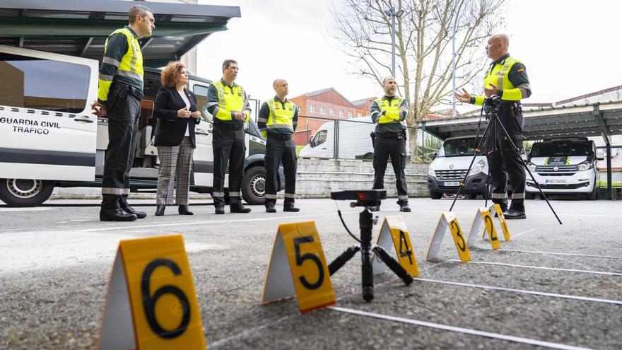 Galicia, pionera con Andalucía en la dotación de equipos para resolver accidentes de tráfico complejos