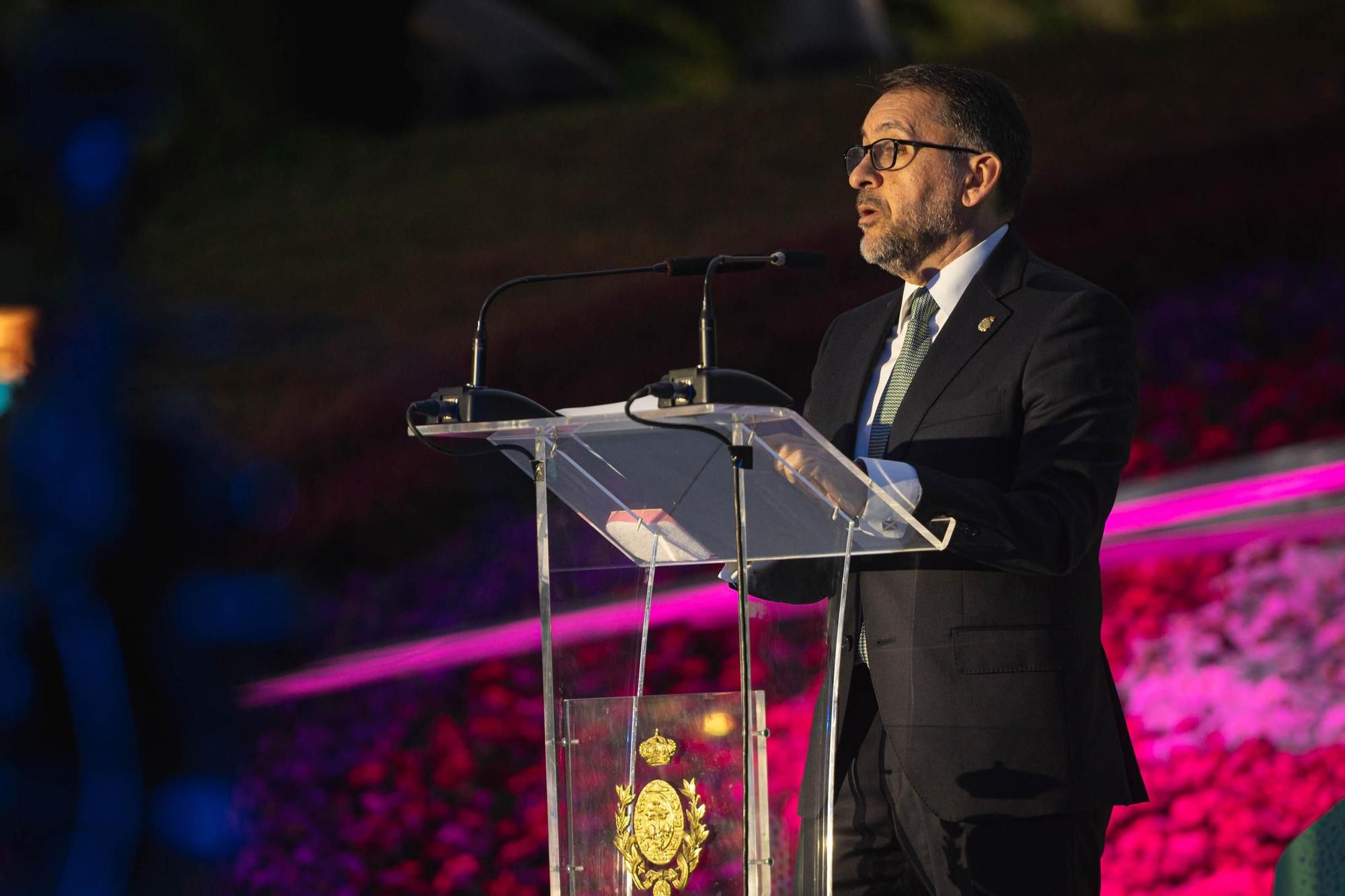 Caco Senante pronuncia el pregón de las Fiestas de Mayo