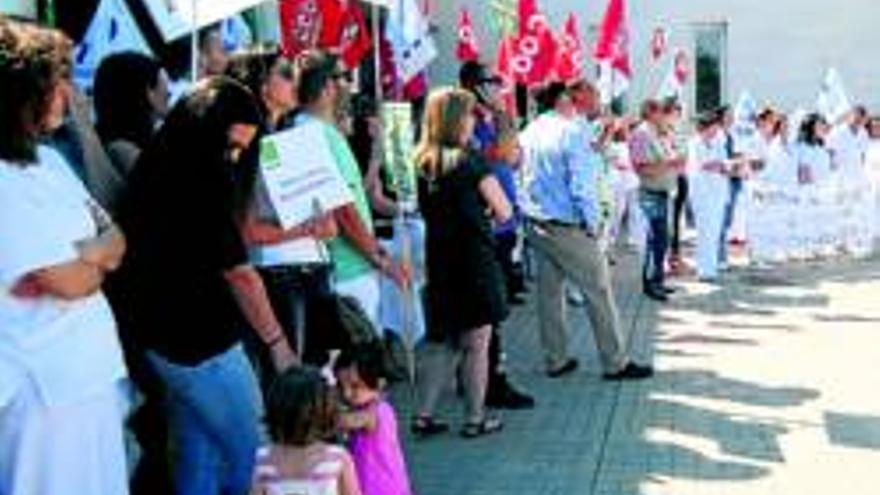 Trabajadores del hospital comarcal denuncian sus condiciones laborales