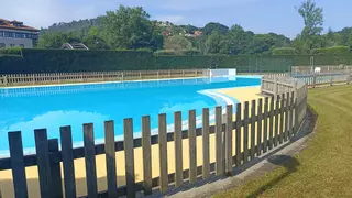 La piscina municipal de Cangas de Onís cerrará al público el sábado, 9 de agosto