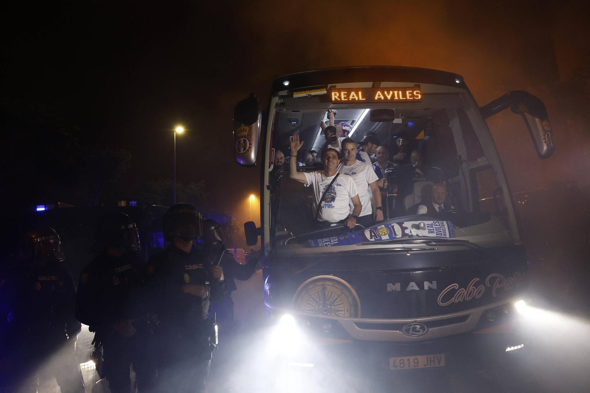 EN IMÁGENES: Locura en las calles de Avilés por el ascenso