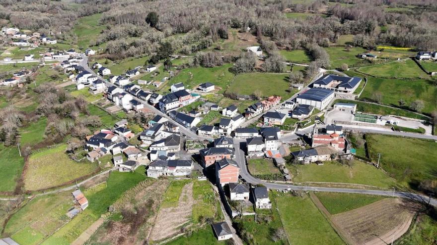 San Xoán de Río subirá el IBI a propietarios de casas en desuso, para que las alquilen o vendan