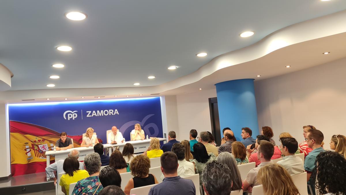 Comité Ejecutivo Provincial del PP de Zamora celebrado tras las elecciones generales.