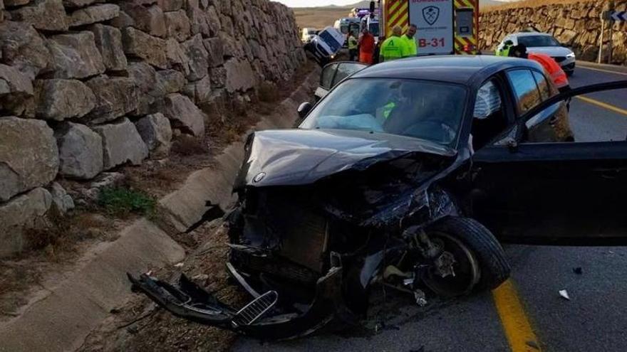 Tres heridos en una colisión múltiple en la A-357 por Teba