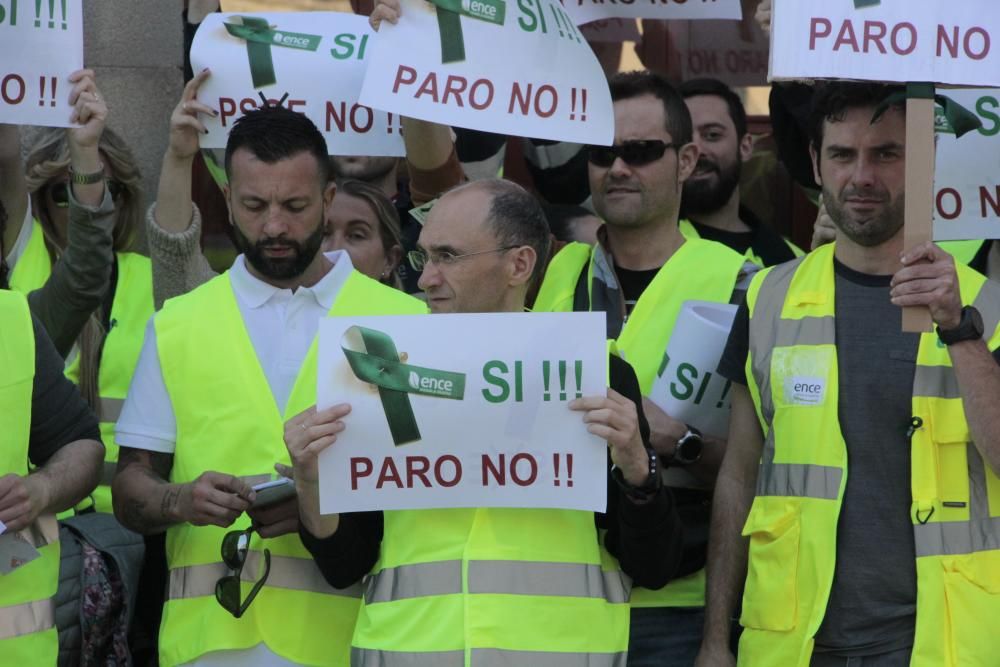 Pleno bronco en Poio por las protestas de los trabajadores de Ence