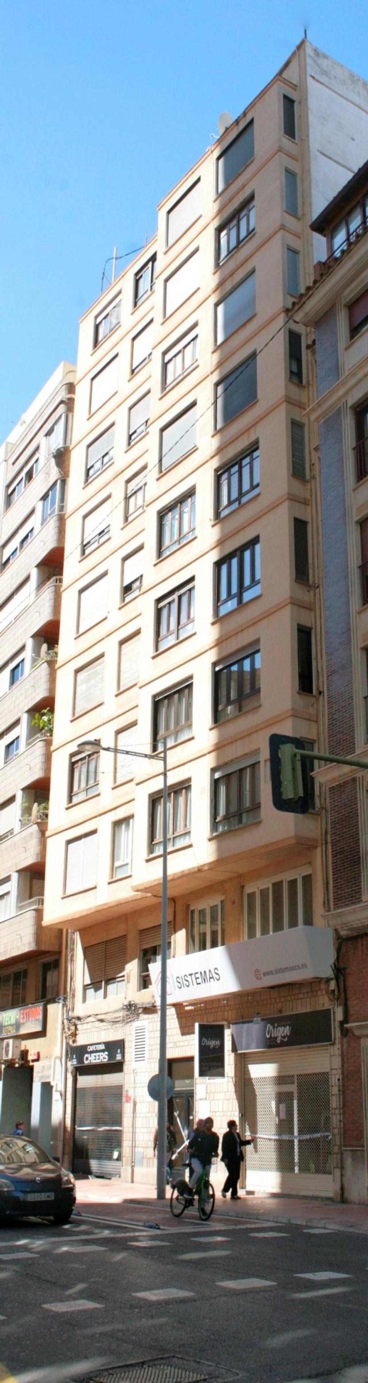 Edificio de la calle Herrero afectado.